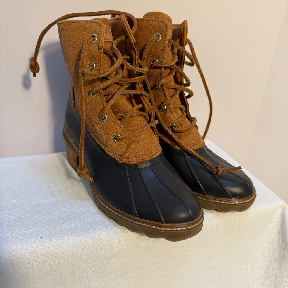 Sperry Top Sider‎ Women's Boots Duck Boots Tan Leather Black Rubber Size 6.5